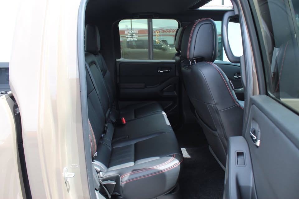 2024 Nissan Frontier PRO 4X (photo 11) — photo 11