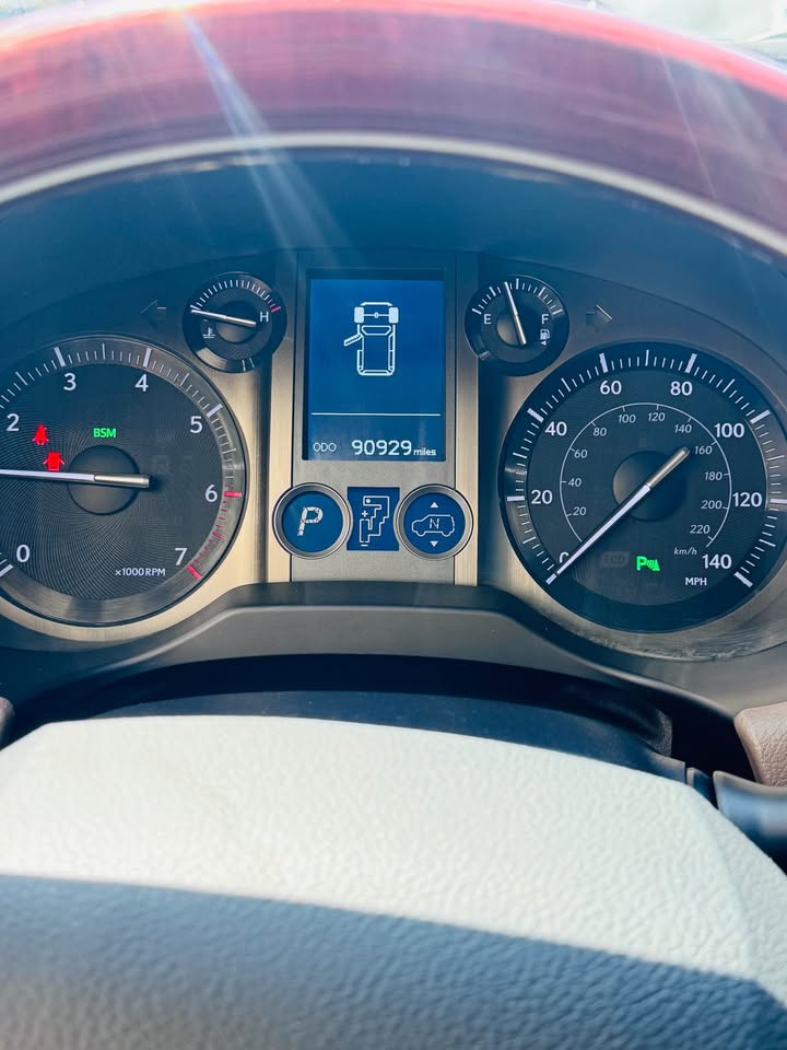 2018 Lexus GX · 460 Premium in Salinas, CA (photo 7) — photo 7