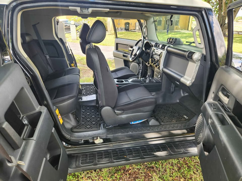 2007 Toyota FJ Cruiser · 4x4 in Tamarac, FL (photo 9) — photo 9