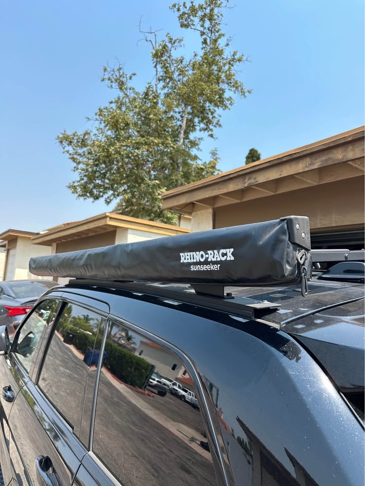 Rhino Rack 8’x7’ awning (photo 2) — photo 2