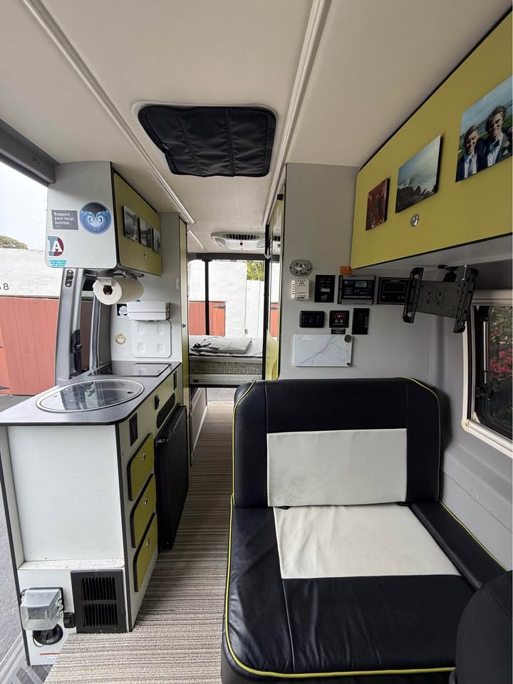 2019 Winnebago Revel in Pebble Beach, CA (photo 7) — photo 7