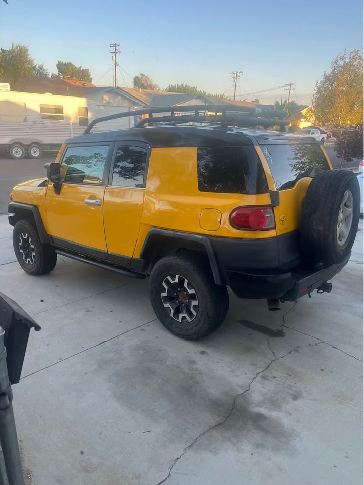 2007 Toyota FJ Cruiser · Sport Utility 2D in Palmdale, CA (photo 6) — photo 6