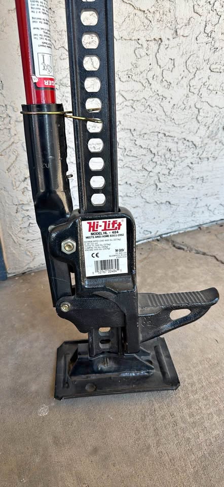 Hi-Lift Jack - New condition (photo 1)