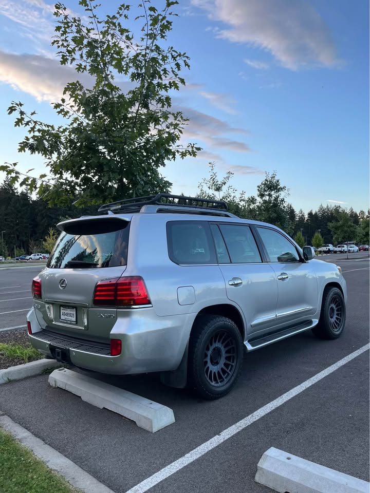 2008 Lexus LX · LX 570 Sport Utility 4D in Tacoma, WA (photo 5) — photo 5