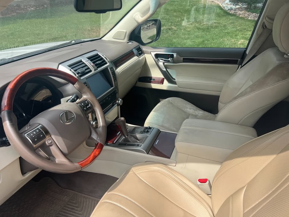 2011 Lexus GX460 in Westminster, CO (photo 5) — photo 5