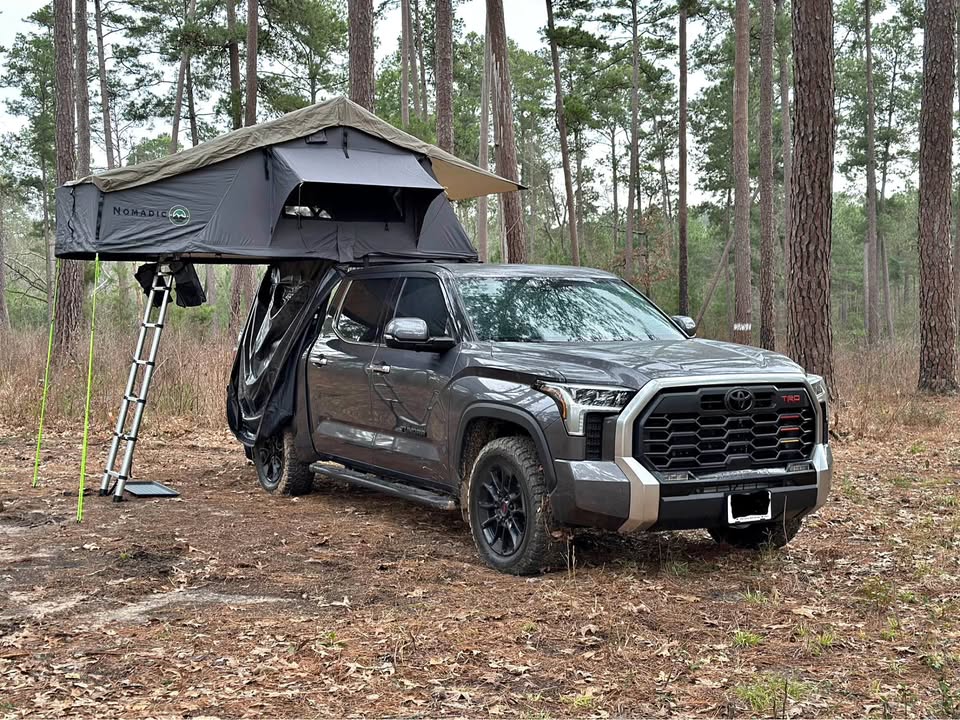 Overland Vehicle Systems Rooftop Tent & Annex in Leander, TX (photo 1)