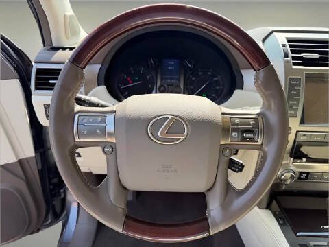 2018 Lexus GX 460 in Lillington, NC (photo 9) — photo 9