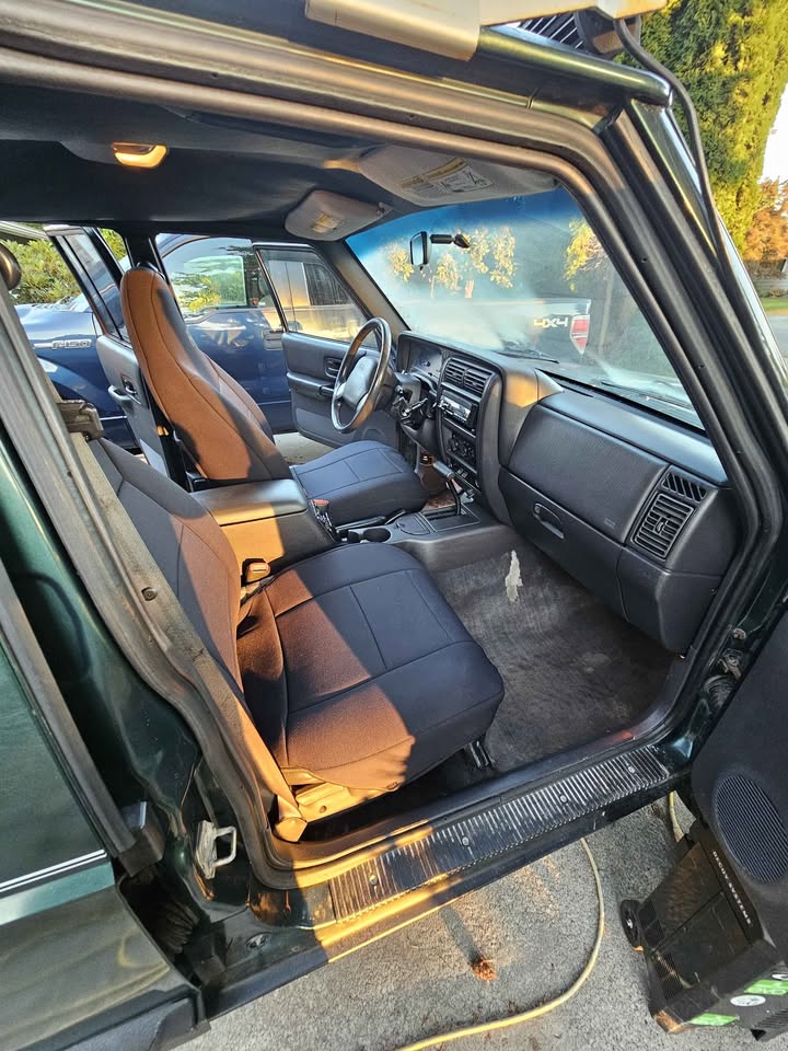 2001 Jeep Cherokee · Sport 4D in Mt Vernon, WA (photo 12) — photo 12