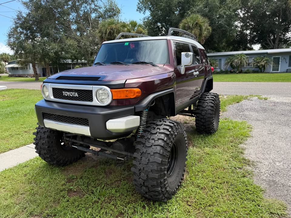 2007 Toyota FJ Cruiser · Sport Utility 2D in Mims, FL (photo 2) — photo 2