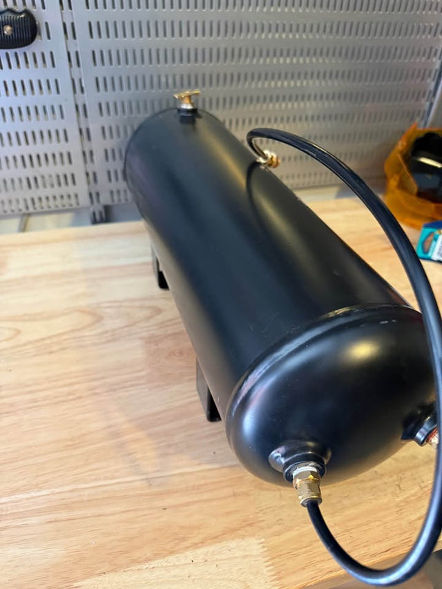 VIAIR 2.0 Gallon Air Tank — photo 3