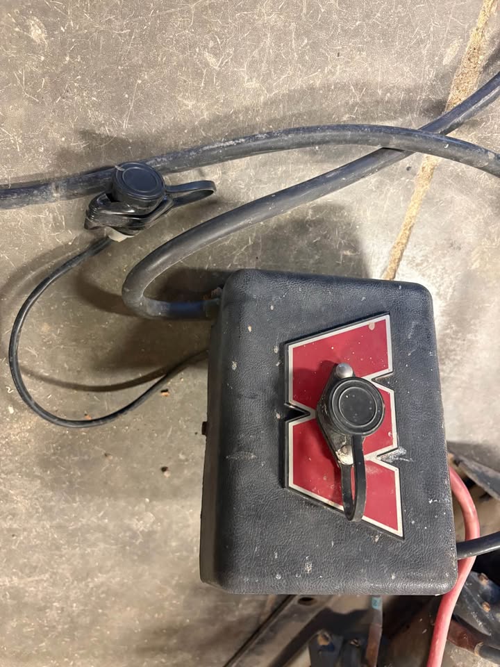 Warn Winch (photo 3) — photo 3