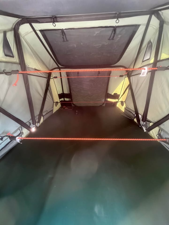 Thule Tepui Rooftop Tent (photo 4) — photo 4
