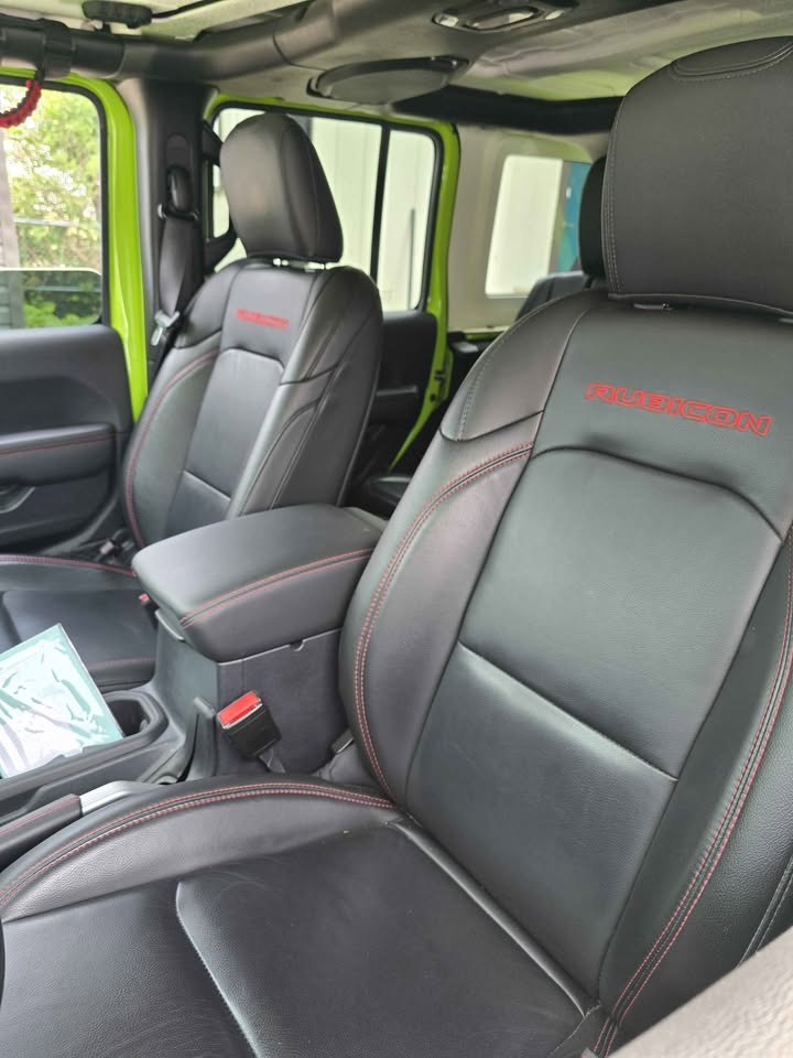 2021 Jeep Wrangler in Ottawa, ON (photo 8)