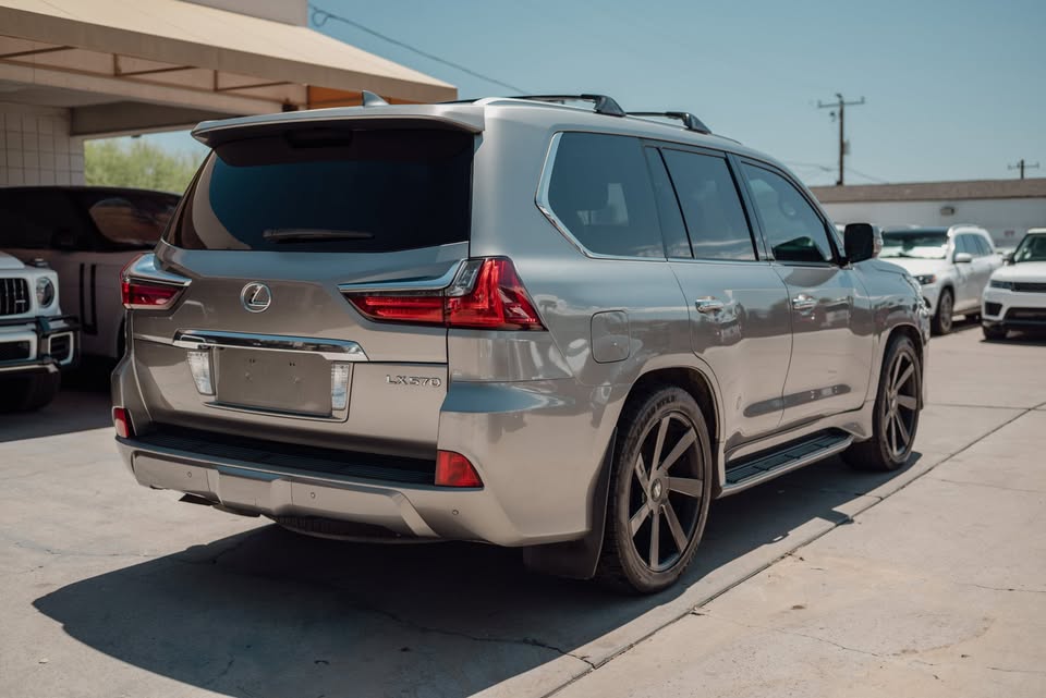 2017 Lexus LX570 in Phoenix, AZ (photo 3) — photo 3
