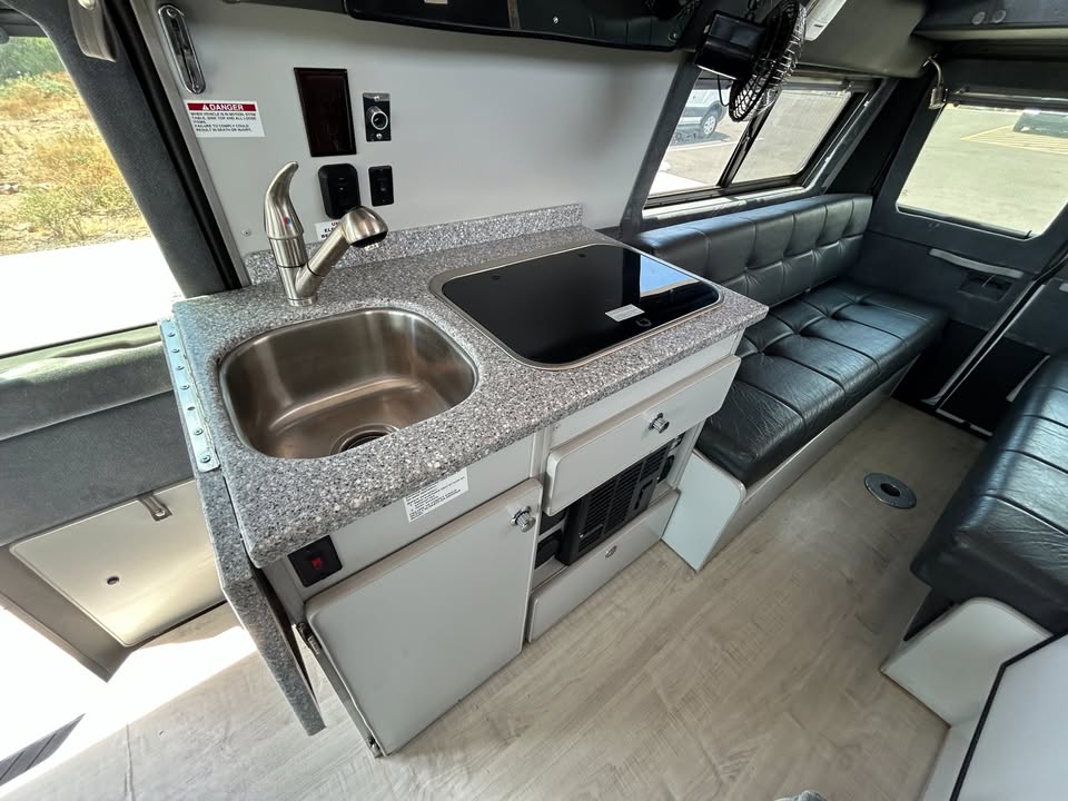 2013 Ford E350 EB Sportsmobile Pop Top Quigley 4x4 EX-L in Gold Canyon, AZ (photo 8) — photo 8