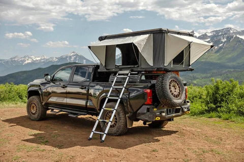 Smittybilt Aluminum Pop-Up Overlanding Roof Top Tent RTT