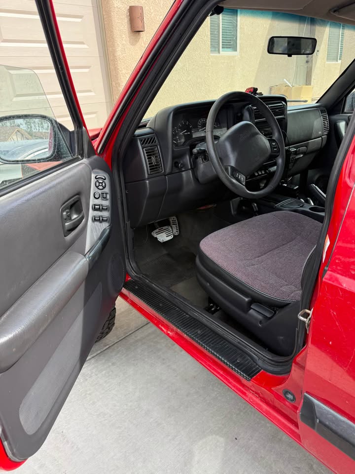 2001 Jeep Cherokee · Sport Utility 4D in Lake Havasu City, AZ (photo 7) — photo 7