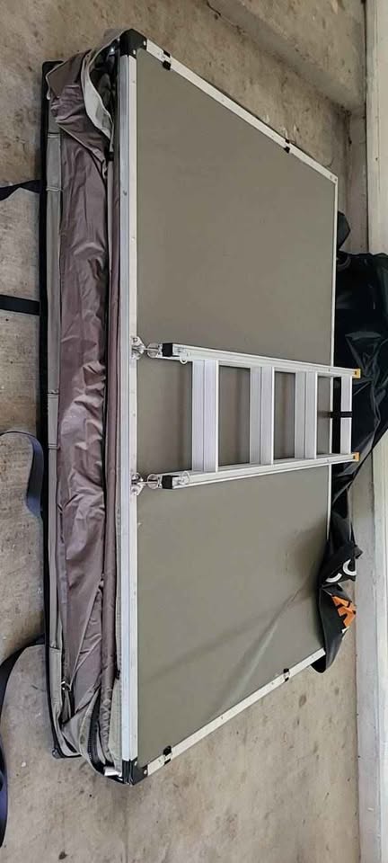 23Zero Walkabout 72 king-size rooftop tent in Cedar Park, TX (photo 4) — photo 4