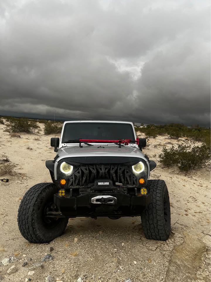 2011 Jeep Wrangler in Cathedral City, CA (photo 3) — photo 3