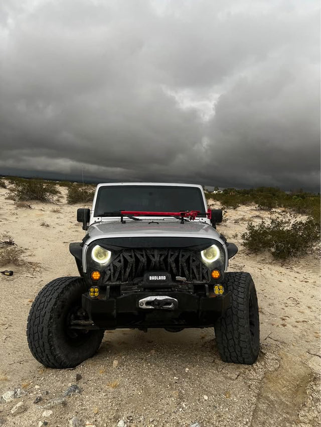 2011 Jeep Wrangler — photo 3
