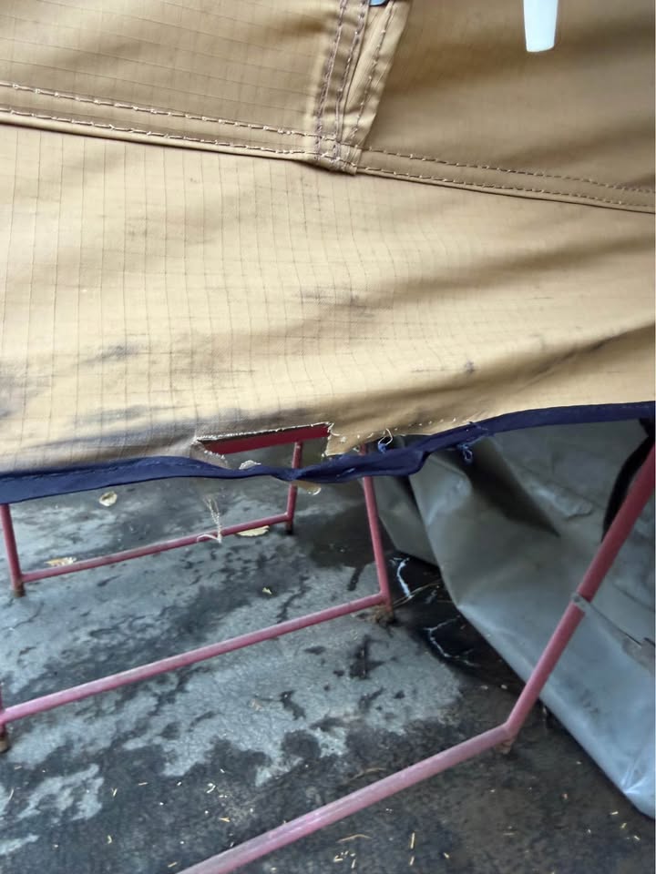 Original Tepui 2 person rooftop tent OG Santa Cruz in Pollock Pines, CA (photo 7) — photo 7