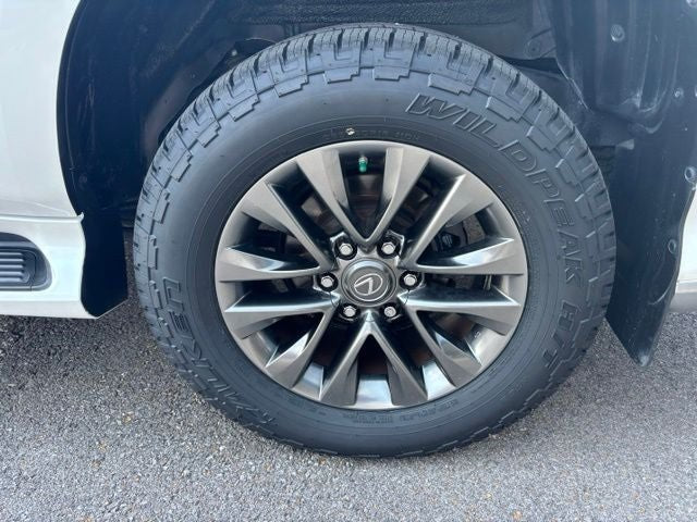 2017 Lexus GX 460 in Paris, TN (photo 10) — photo 10