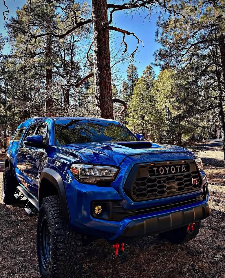 2018 Toyota Tacoma Double Cab · TRD Off-Road Pickup 4D 6 ft in Avondale, AZ (photo 2)