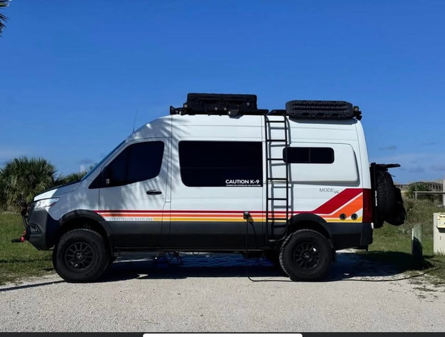 2020 Mercedes-Benz storyteller overland classic mode 4x4 super beast — photo 2