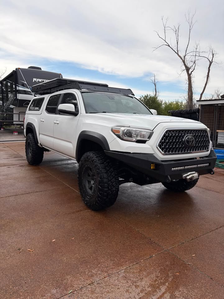 2019 Toyota Tacoma Double Cab · TRD Off-Road Pickup 4D 5 ft (photo 4) — photo 4
