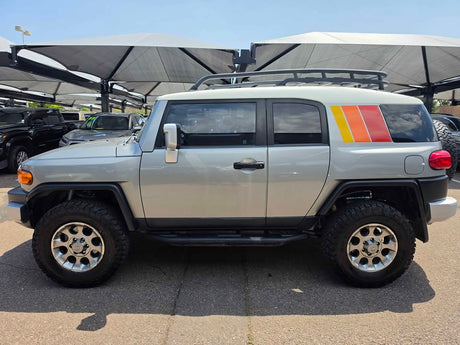 2011 Toyota FJ Cruiser · Sport Utility 2D in Colorado Springs, CO (photo 4)
