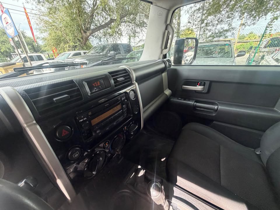 2007 Toyota FJ Cruiser · Le in Orlando, FL (photo 12) — photo 12