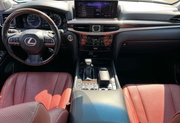 Lexus LX570 34k Miles Luxury Package w/Entertainment System Excellent in Sewell, NJ (photo 4) — photo 4