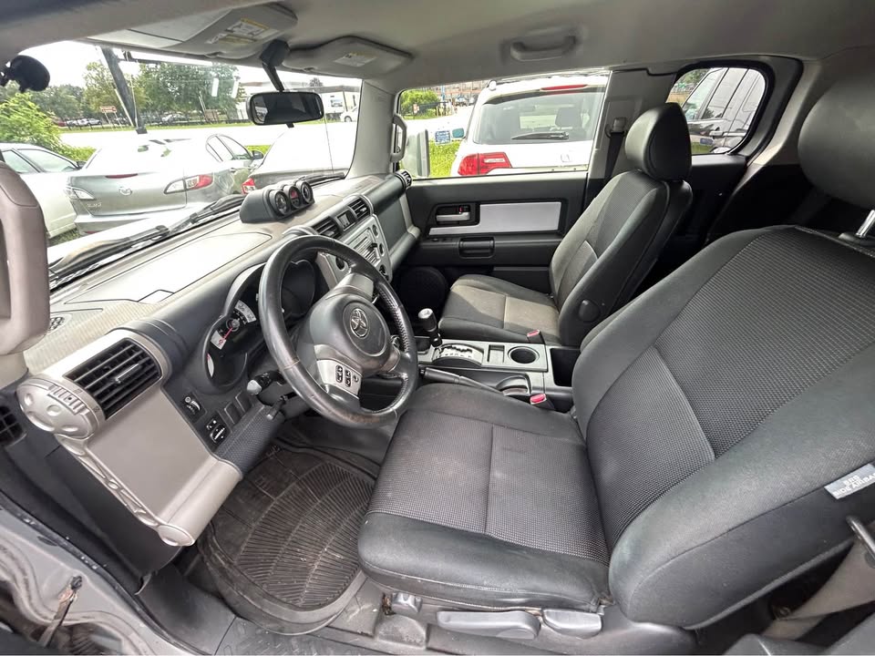 2007 Toyota FJ Cruiser · Sport Utility 2D in Reynoldsburg, OH (photo 8) — photo 8