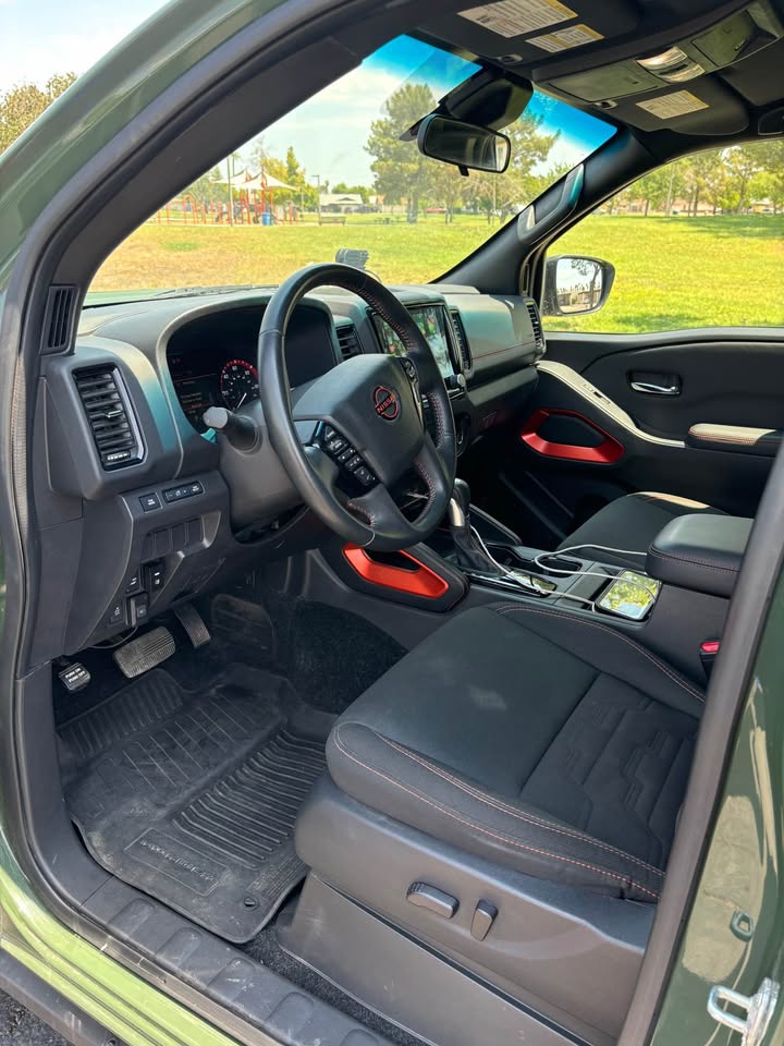 2024 Nissan Frontier Crew Cab · PRO-X Pickup 4D 5 ft in Phoenix, AZ (photo 12) — photo 12