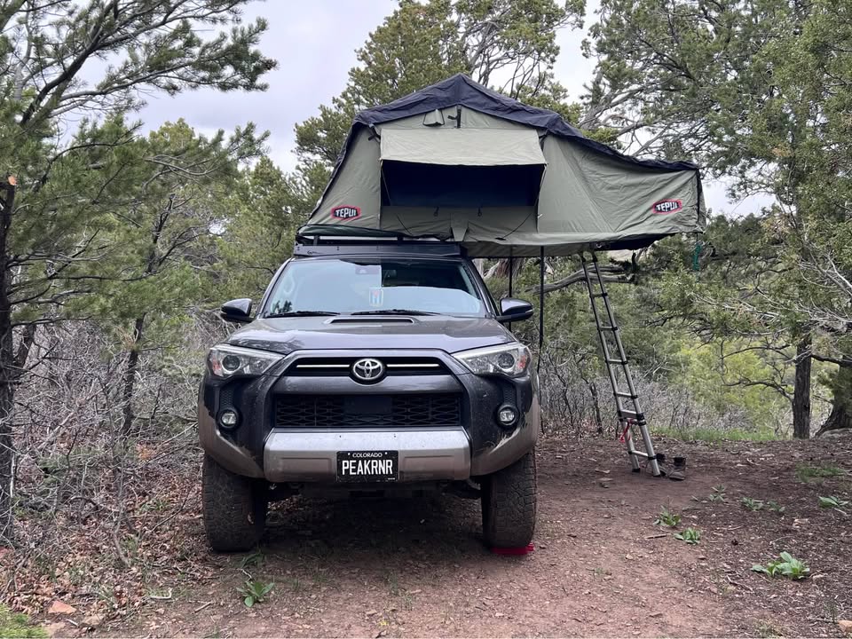 Tepui (Thule) rooftop tent with annex in Colorado Springs, CO (photo 2)