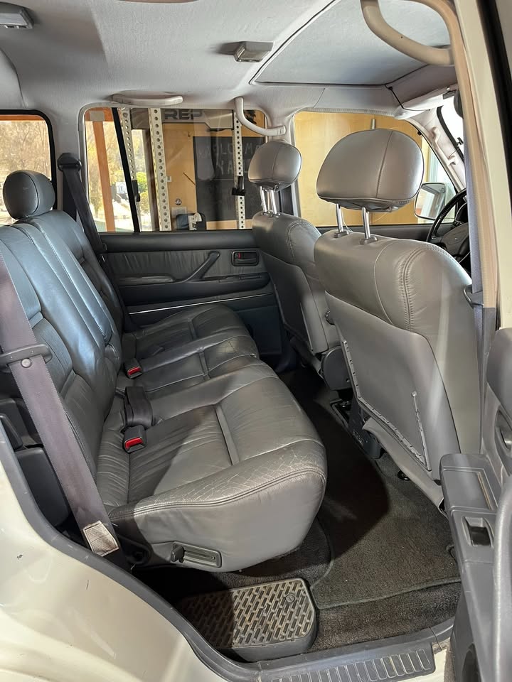 1994 Toyota Landcruiser in Poway, CA (photo 11) — photo 11