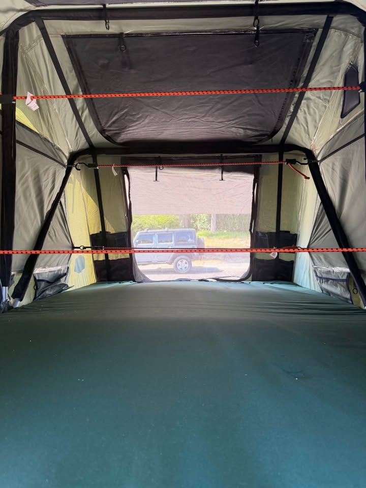 Thule Tepui Rooftop Tent (photo 5) — photo 5