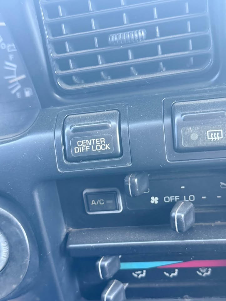 1991 Toyota Landcruiser in Moreno Valley, CA (photo 11) — photo 11
