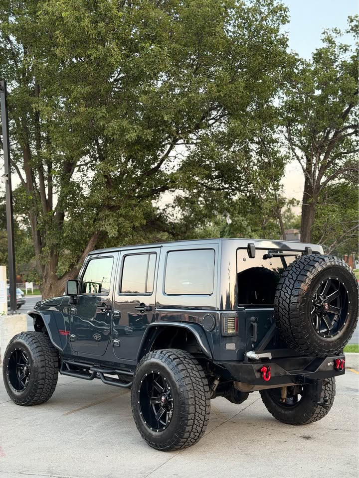 2017 Jeep Wrangler · Unlimited Black Bear Sport Utility 4D in South Salt Lake, UT (photo 10) — photo 10