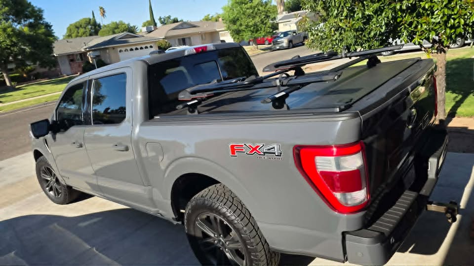 Rhino-Rack Vortex Roof Rack for Tracks - Aluminum - Black - Qty 2 in Fresno, CA (photo 2) — photo 2