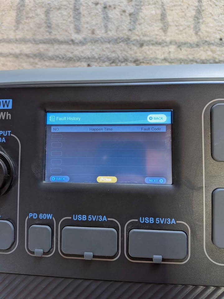 Bluetti AC200P Portable Power Station in San Jose, CA (photo 5)