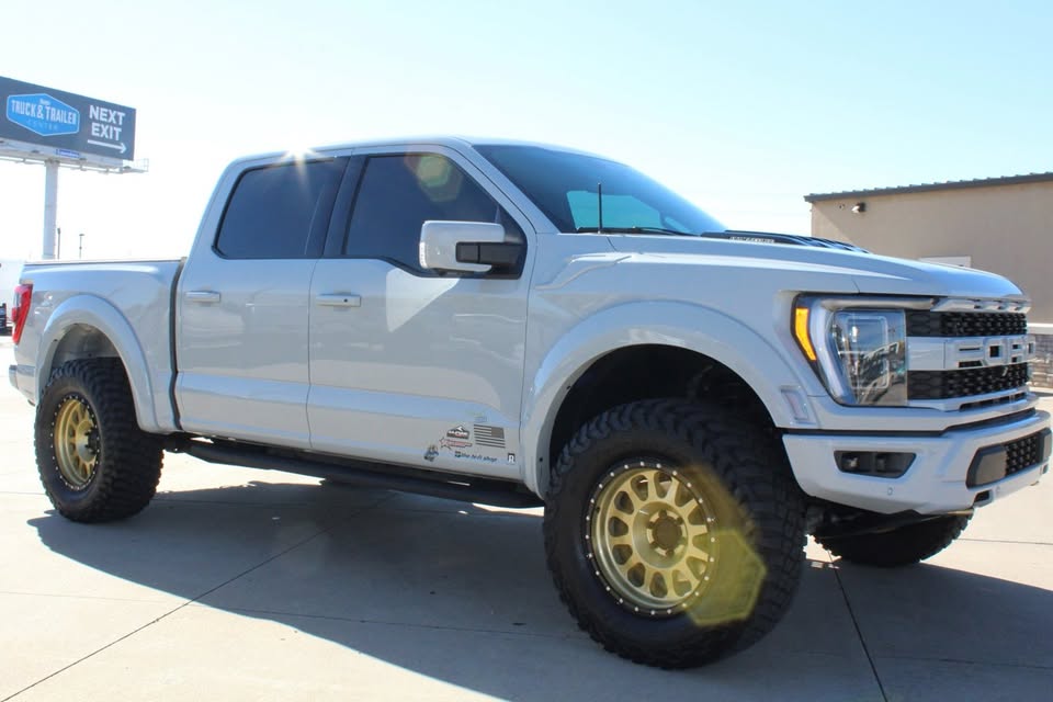 2023 Ford F-150 Raptor 'R' Supercrew in Layton, UT (photo 5) — photo 5