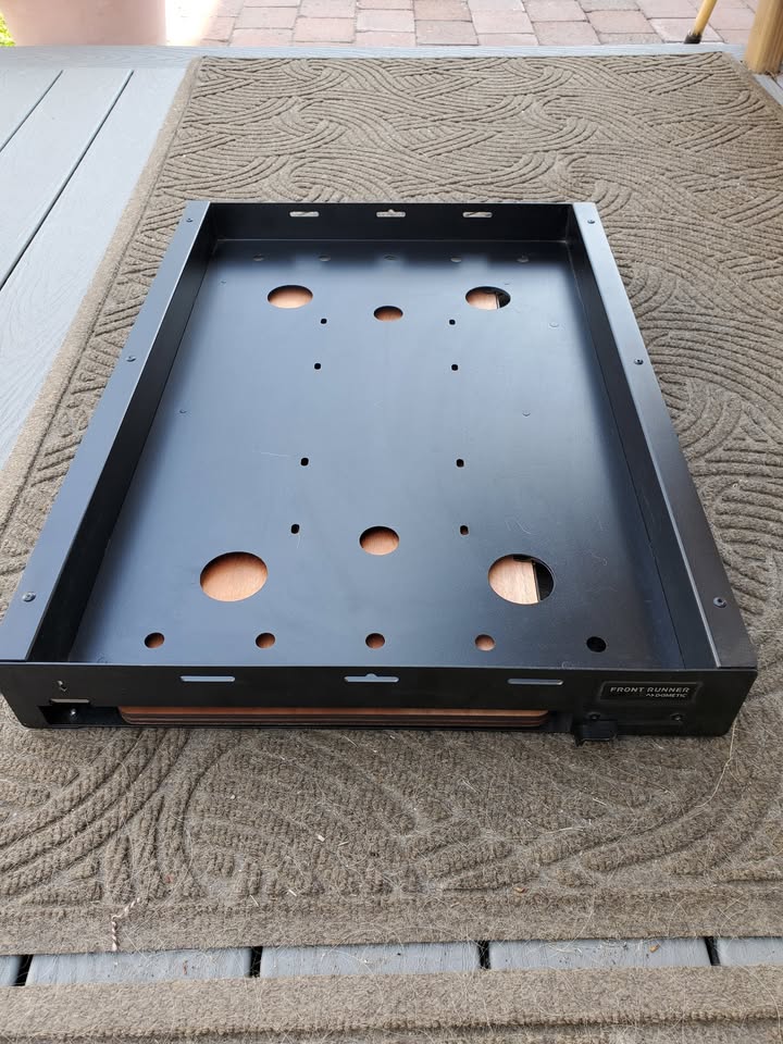 DOMETIC FRONT RUNNER CARGO SLIDE/FRIDGE SLIDE 35L TO 45L, BUILT IN CUTTING BOARD (photo 2) — photo 2