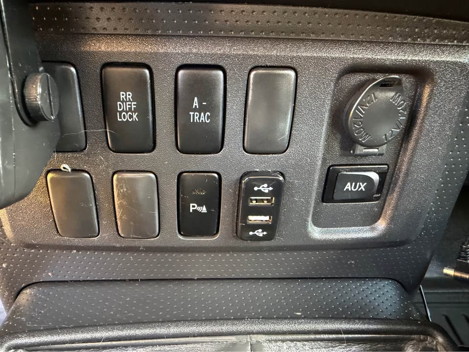 2007 Toyota FJ Cruiser · Sport Utility 2D in San Rafael, CA (photo 4) — photo 4