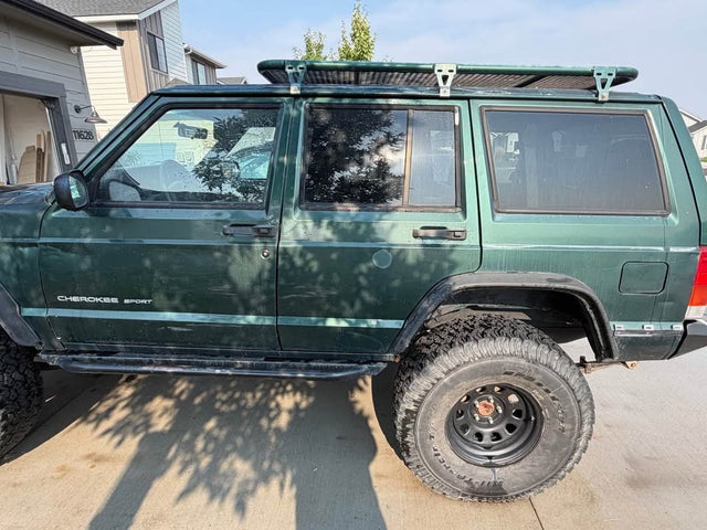 1999 Jeep Cherokee · SE Sport Utility 4D — photo 2