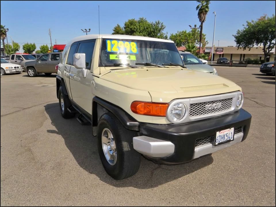 2008 Toyota FJ CRUISER in Modesto, CA (photo 1)
