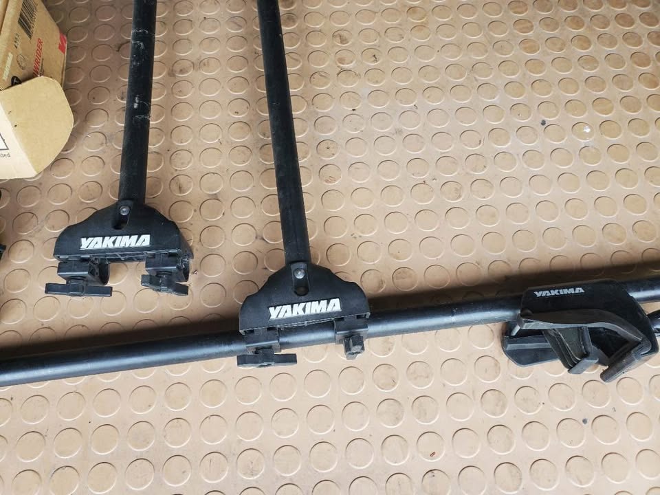 Yakima roof racks in Spruce Grove, AB (photo 3)