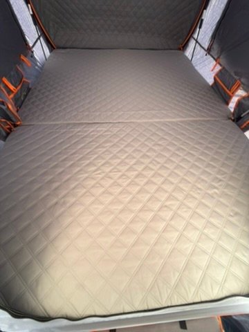 Roofnest Condor Roof Top Tent (RTT) (photo 6) — photo 6