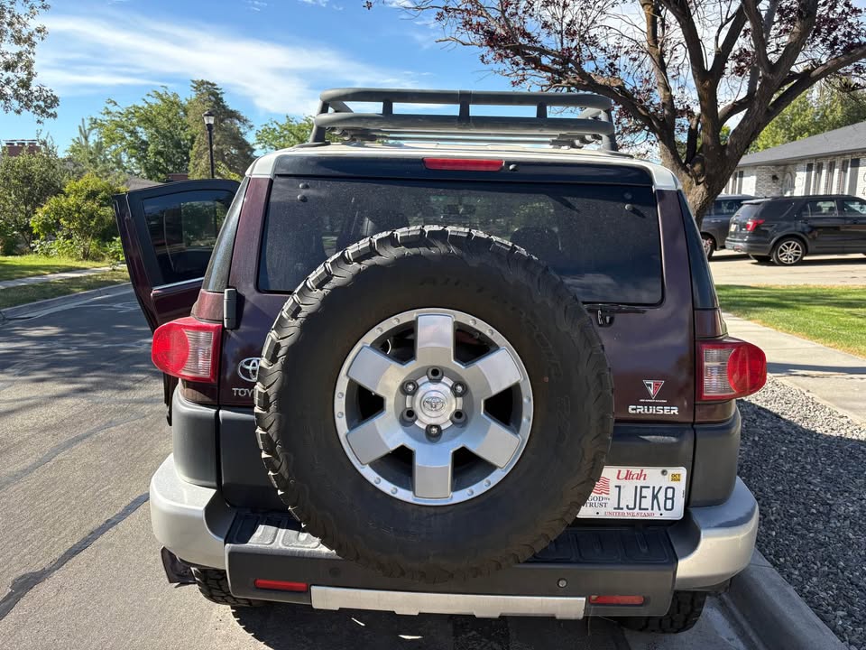 Toyota FJ Cruiser in Salt Lake City, UT (photo 7) — photo 7