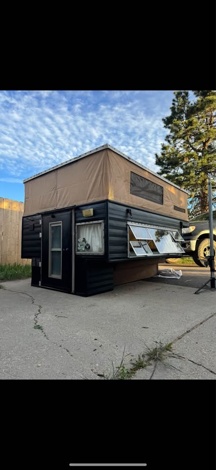 Four wheel camper — photo 2